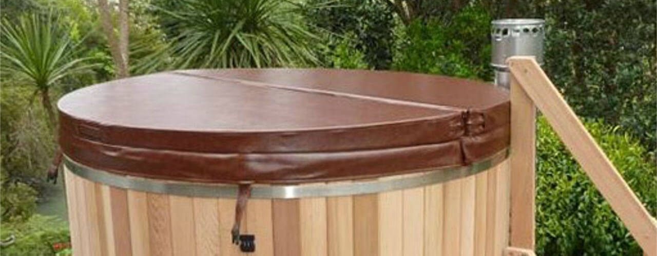 Round hot tub cover